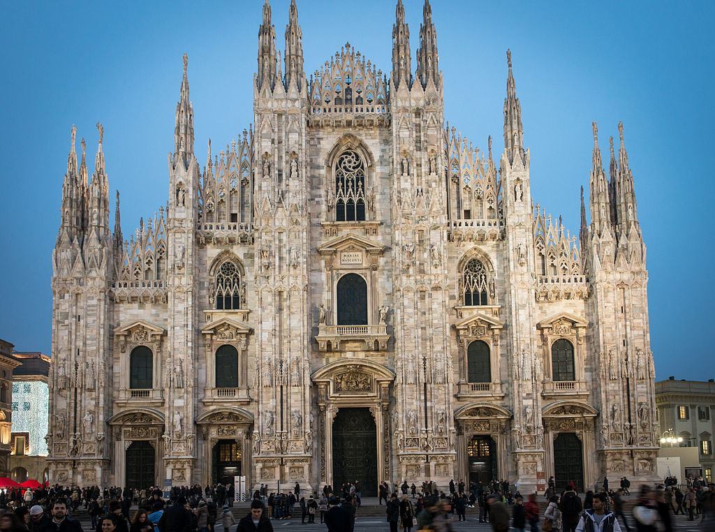 Duomo_di_Milano_facade_-_Italy_-_27_Dec._2012