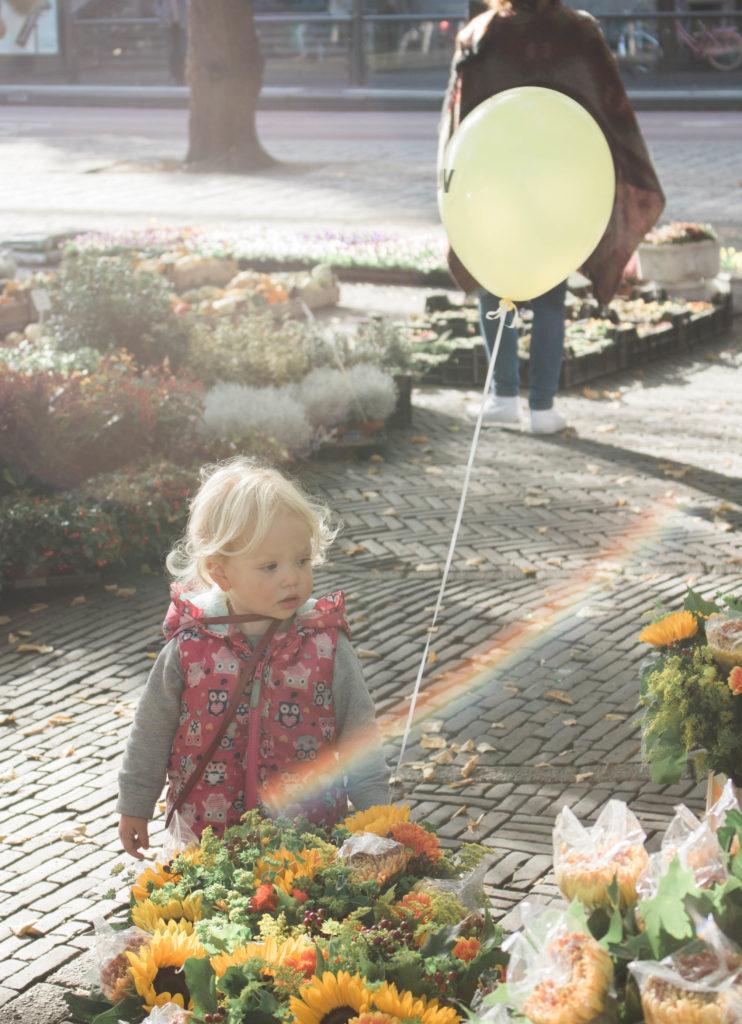 Little girl at Utrecht flower market