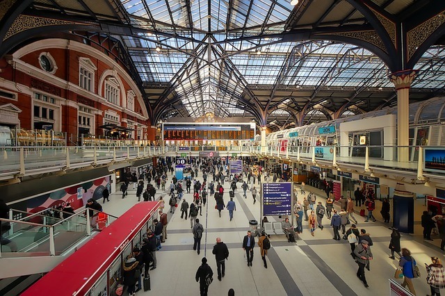 London Train Station. Pixabay