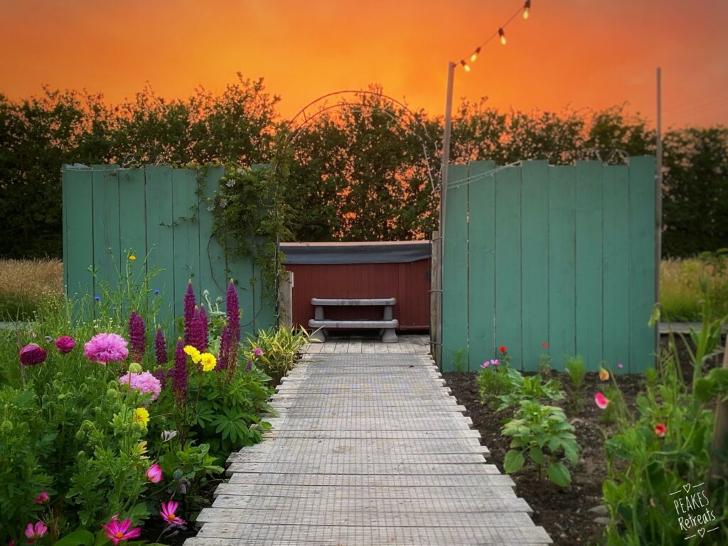 peake's retreats yurts in Staffordshire - hot tub