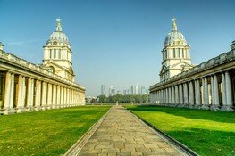black cab tours london - bridgerton tour