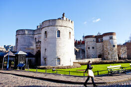 black cab tours london - ghost tour