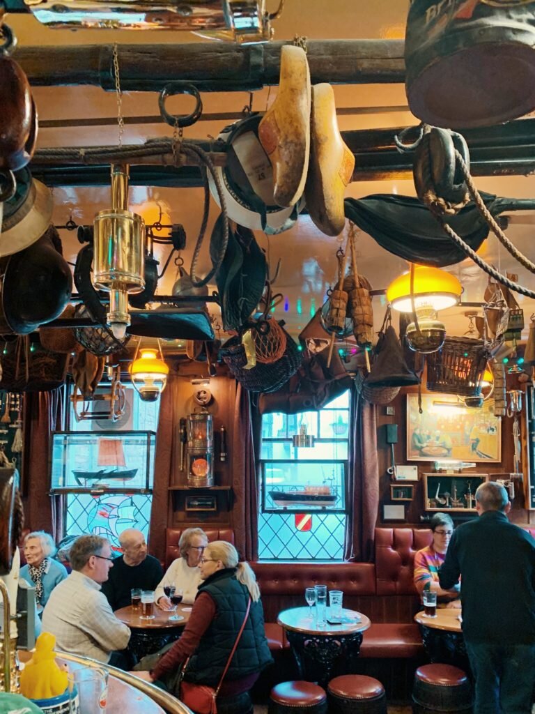 The Olde Ship Inn, Northumberland pub, Seahouses, inside bar