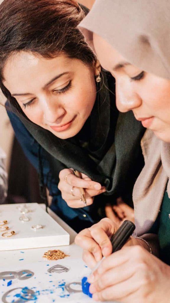 sofi and amia jewellery workshop - teaching