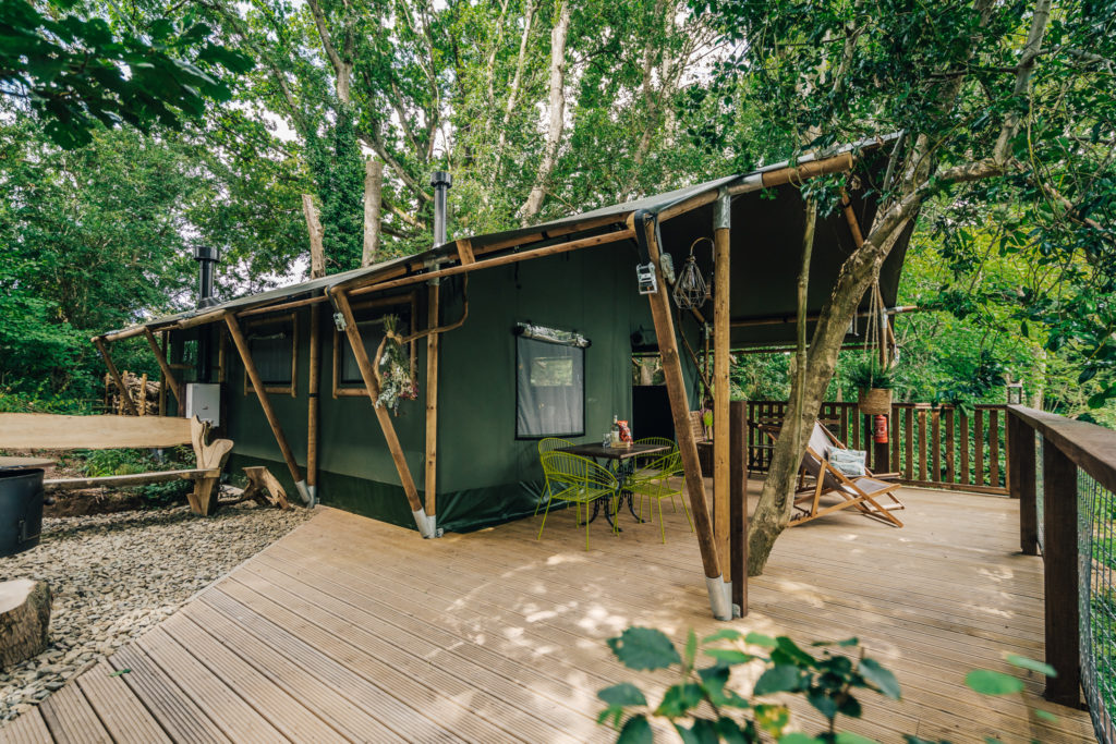 safari tents hay on wye