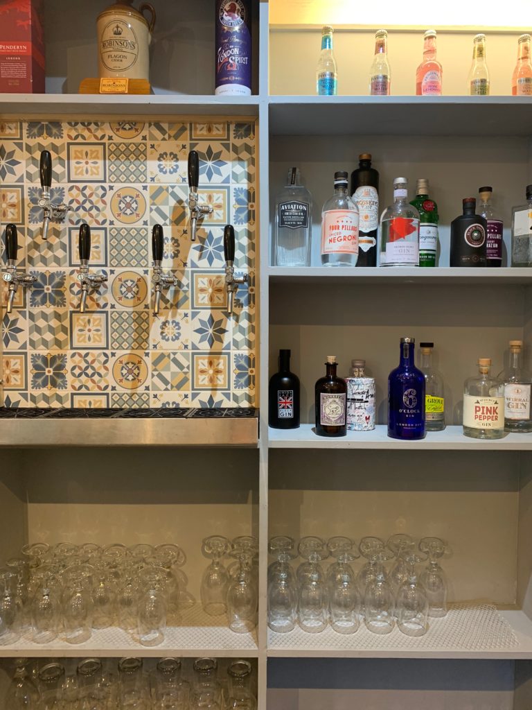 beer and gin house in brecon - beer and gins