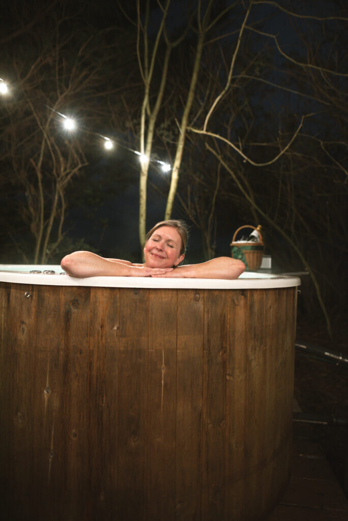 outbuildings dorset - bubbles in the woods hot tub