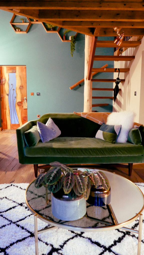 Hudnalls Hideout - treehouse to stay in, Wye Valley. Interior: lounge