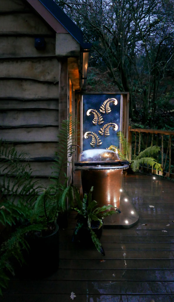 Hudnalls Hideout - treehouse to stay in, Wye Valley. Copper bath tub on decking