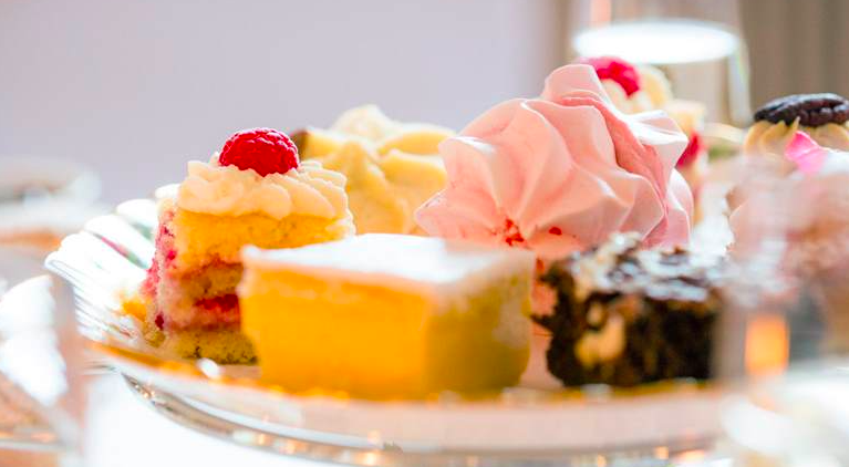 abergavenny-hotel high tea cakes close up