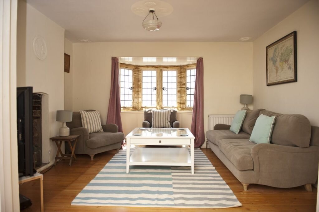 lyme-regis-holiday-cottage Sundial House, lounge