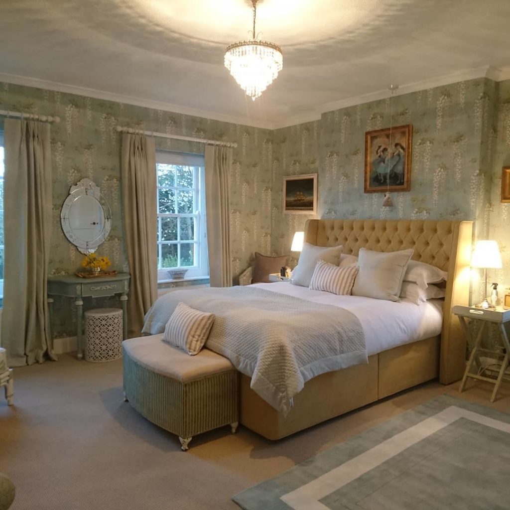 yme-regis-accommodation-greenhill B&B bedroom