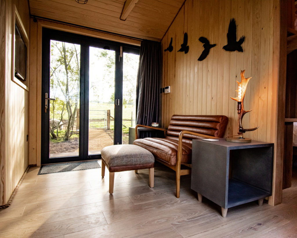 log-cabin-sussex-coddiwomple entrance and porch