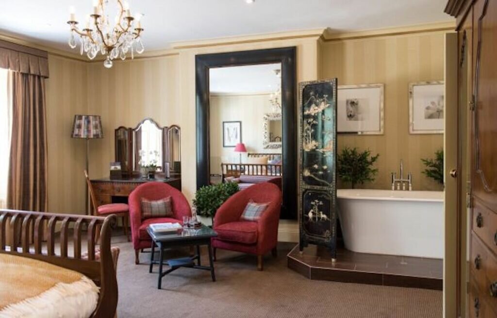 Hotel in Sherborne - The Eastbury - The Suite bath