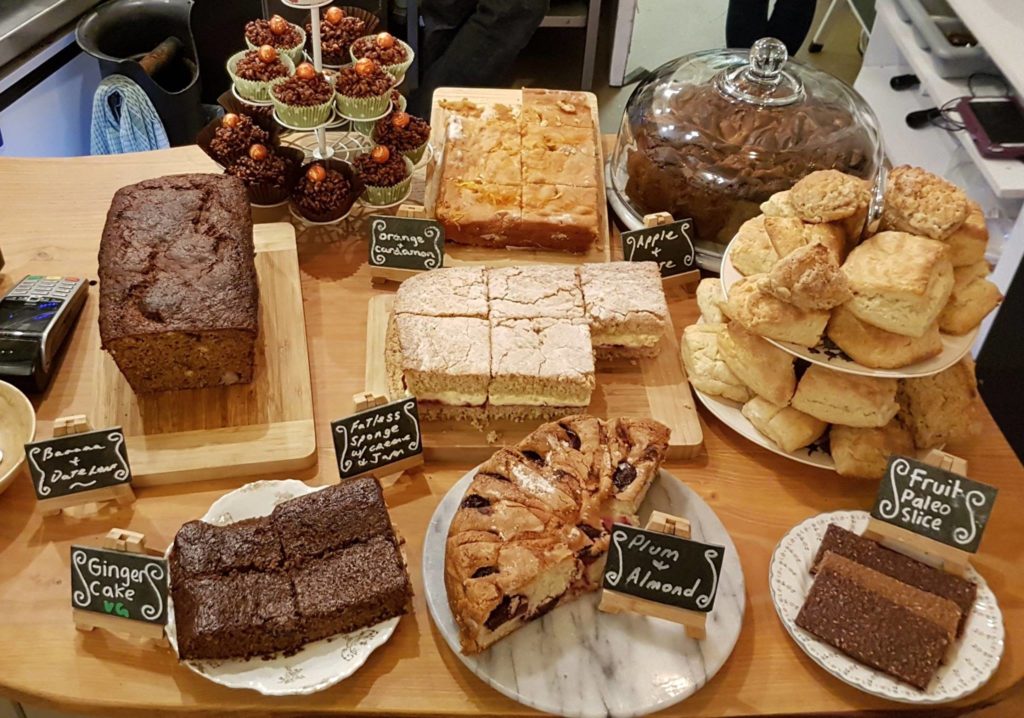 courtyard-cafe-lyme-regis cakes