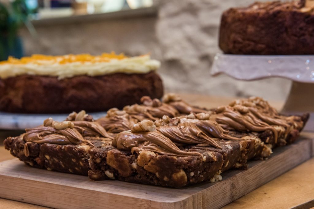 courtyard-cafe-lyme-regis cake