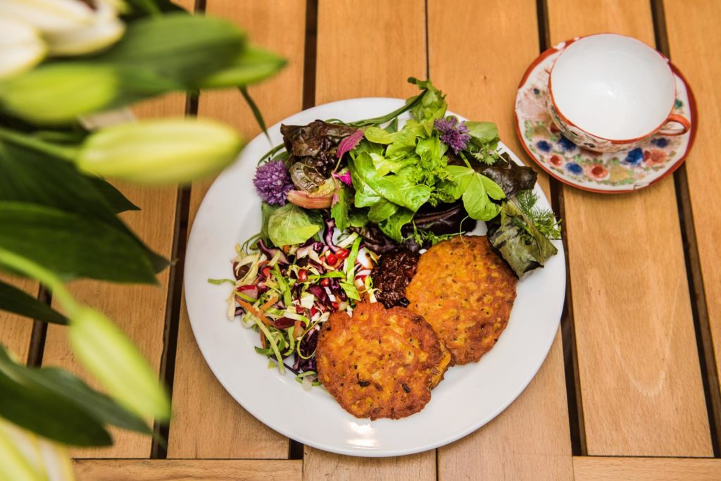 courtyard-cafe-lyme-regis lunch