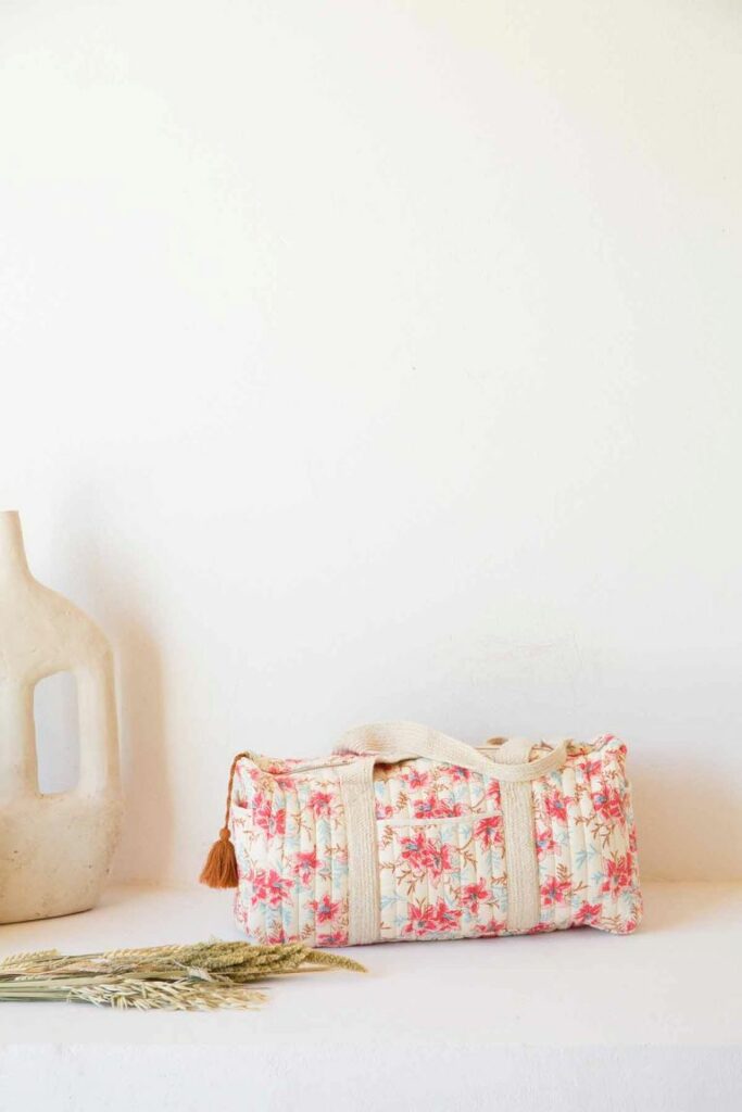 home-bag-vaeva-raspberry-flowers-683x1024