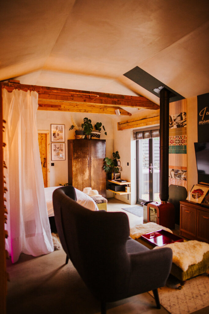 self-catering hertfordshire: bethnal - living space