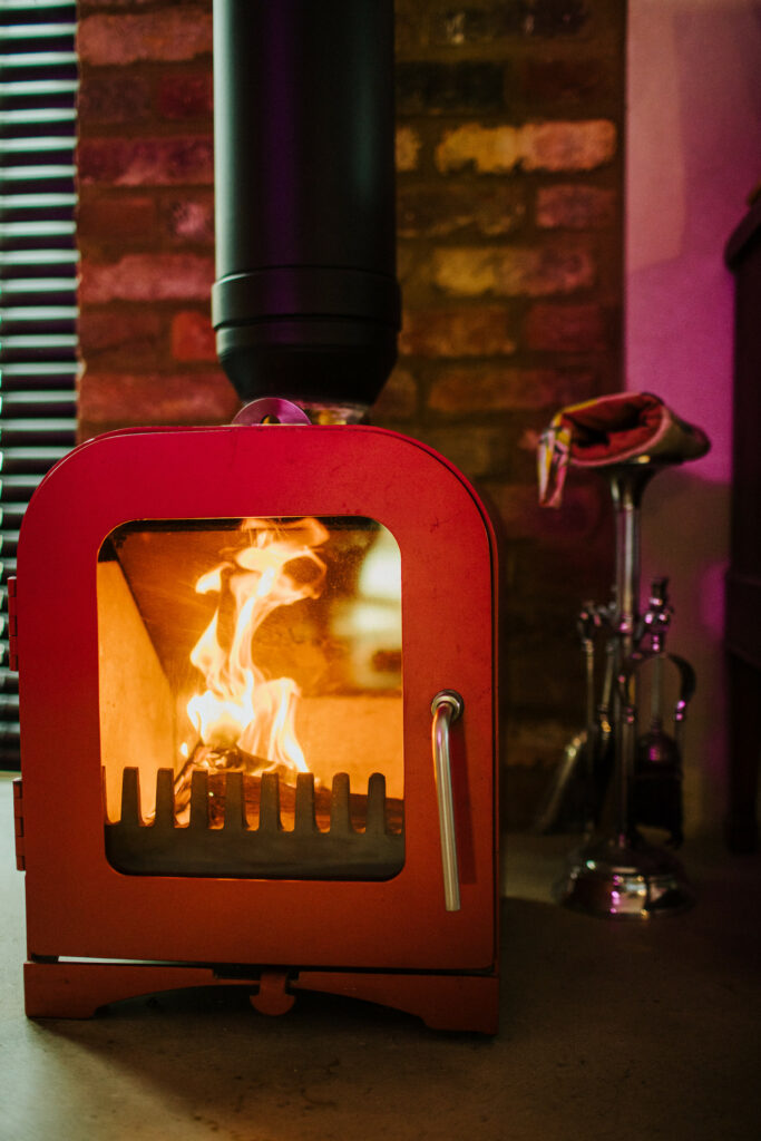 self-catering hertfordshire: bethnal - log burner