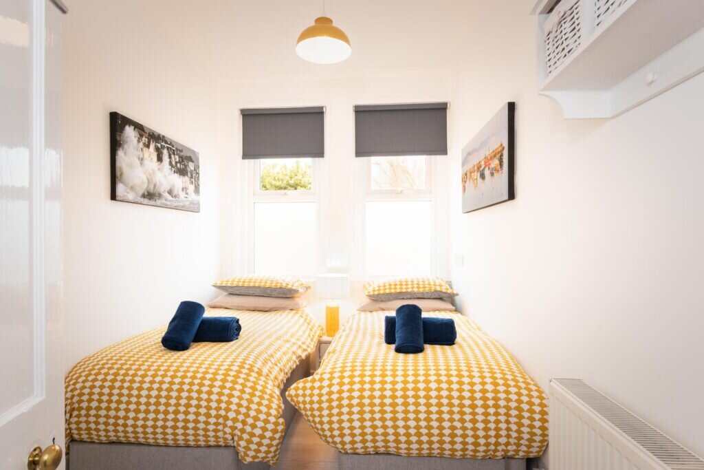 dog-friendly accommodation lyme regis twin room
