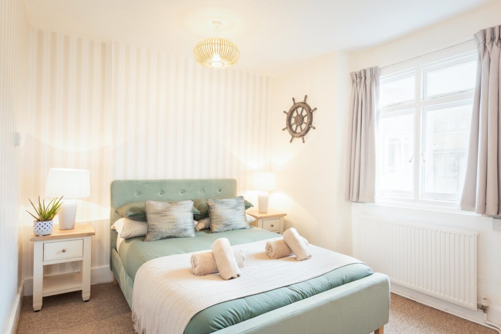 dog-friendly-cottage-lyme-regis main bedroom