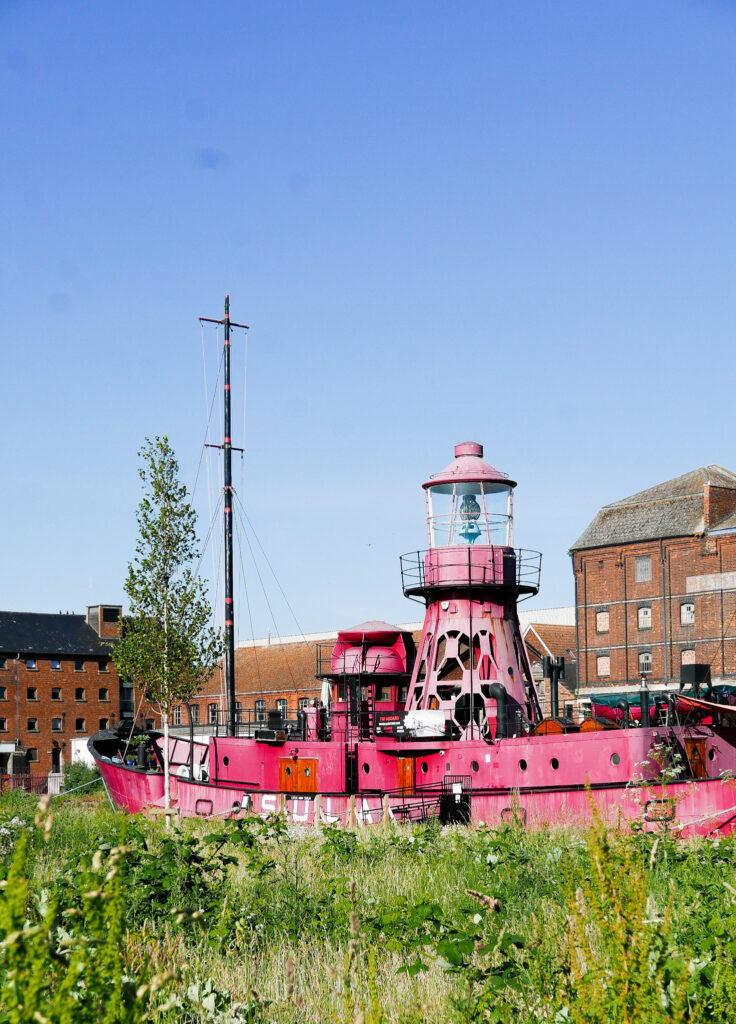 SULA-Lightship-Gloucester-Docks boat through grass
