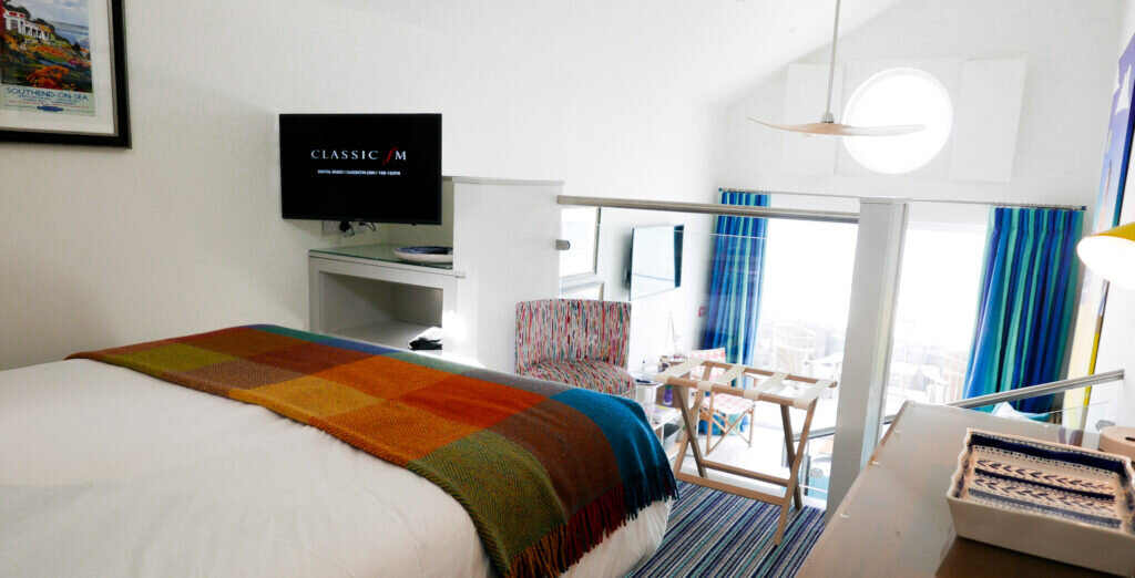 beachcroft-beach-huts: mezzanine bedroom