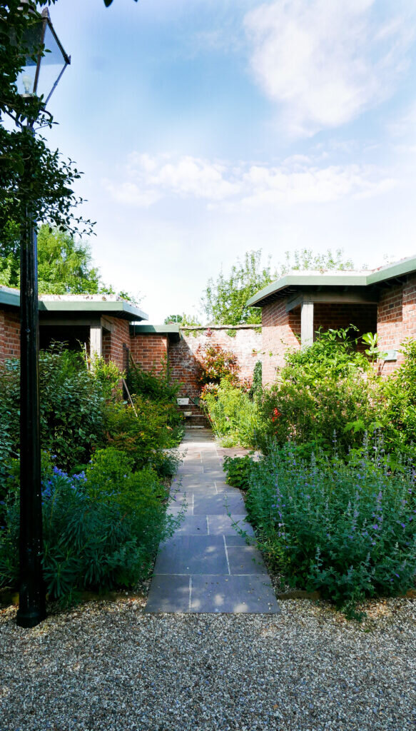 eastbury_hotel-sherborne potting Shed Suite exterior