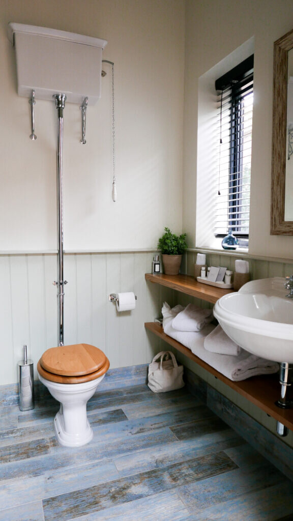 eastbury_hotel-sherborne potting Shed Suite interior bathroom