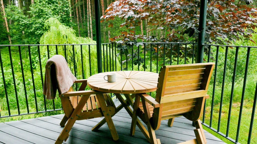 log cabins Shropshire - wooden deck