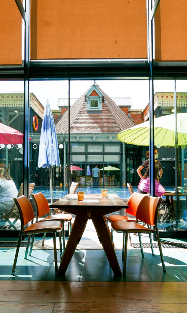 Thames Lido in Reading - restaurant