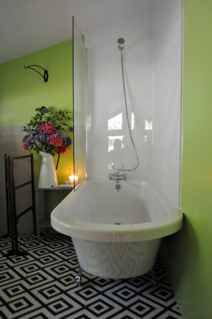 Peak district glamping - bathtub