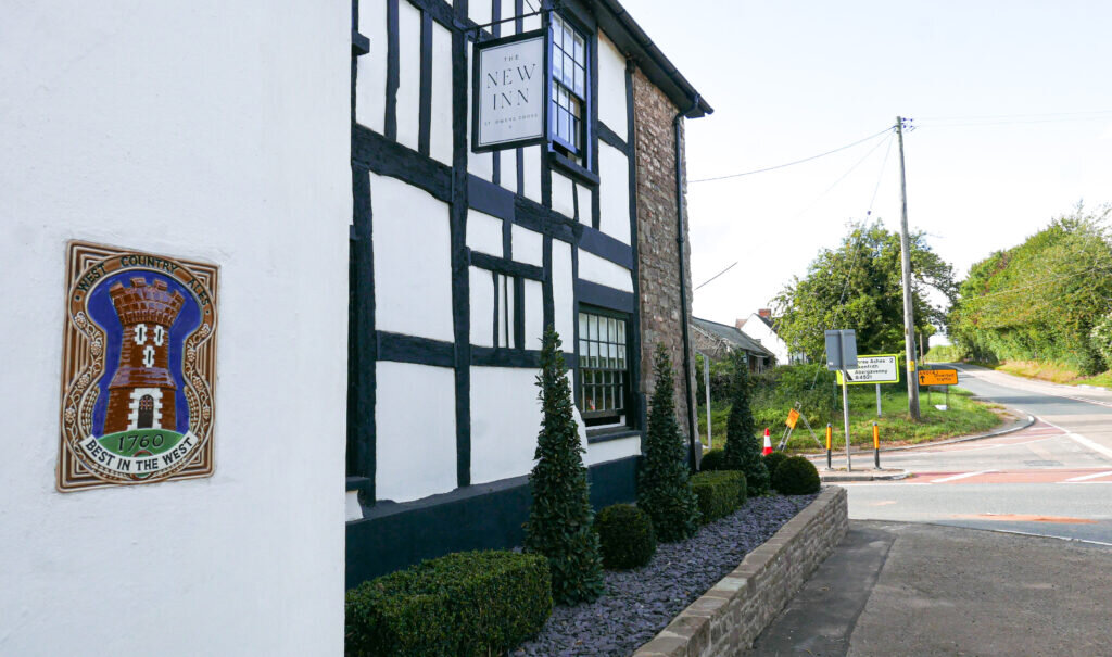 new inn st owens cross: outside