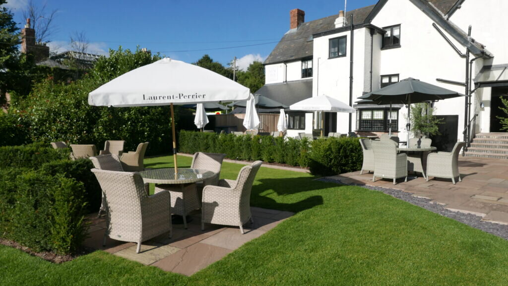 new inn st owens cross: beer garden