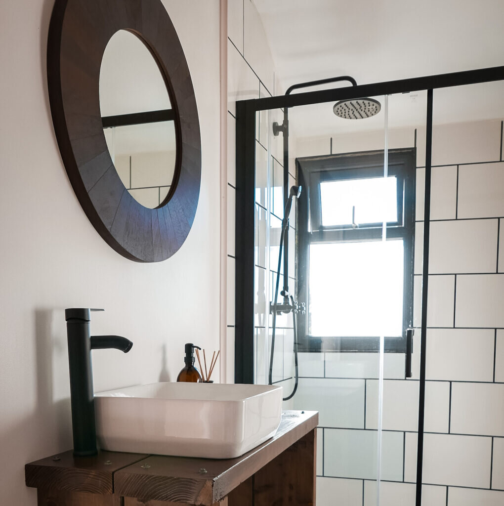 royal oak stargazing cabins devon shower room