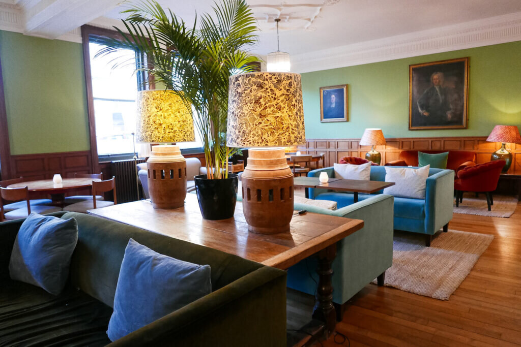 green dragon hotel hereford, Garrick Lounge