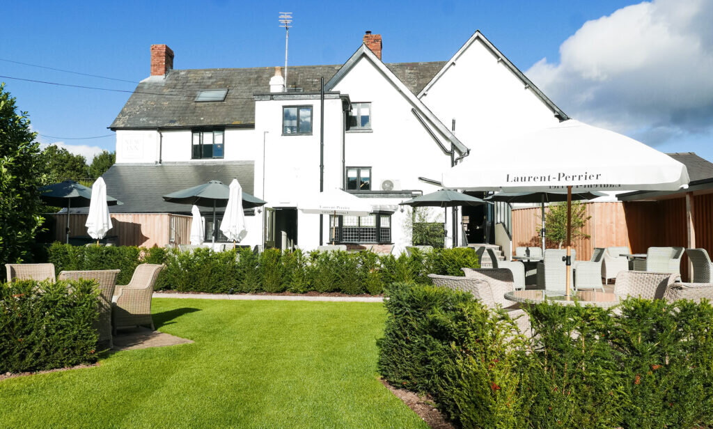 new inn st owens cross: beer garden