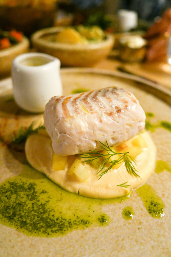 riverside pub aymestery - food