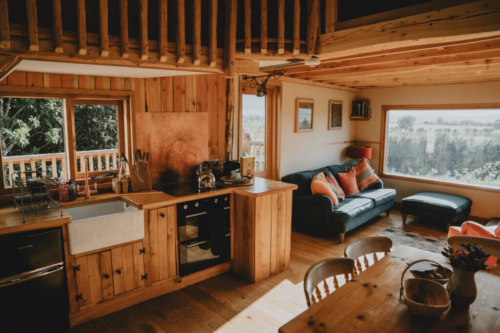 silva-treehouse-kitchen-area-into-the-woods.-penrith-cumbria-1024x683