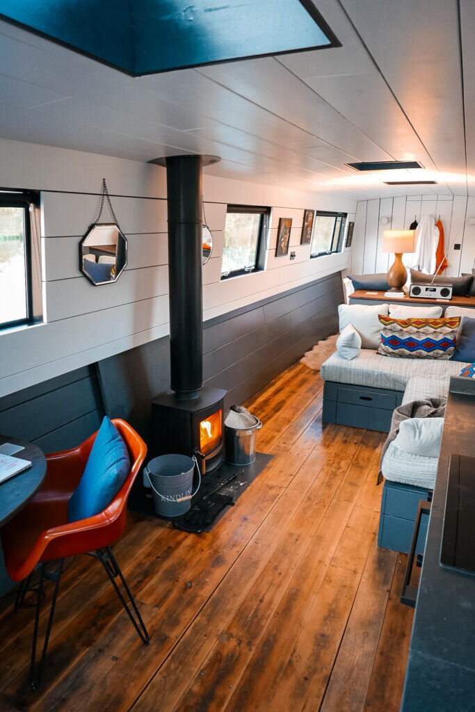 glamping-north-devon-blackbird interior shot