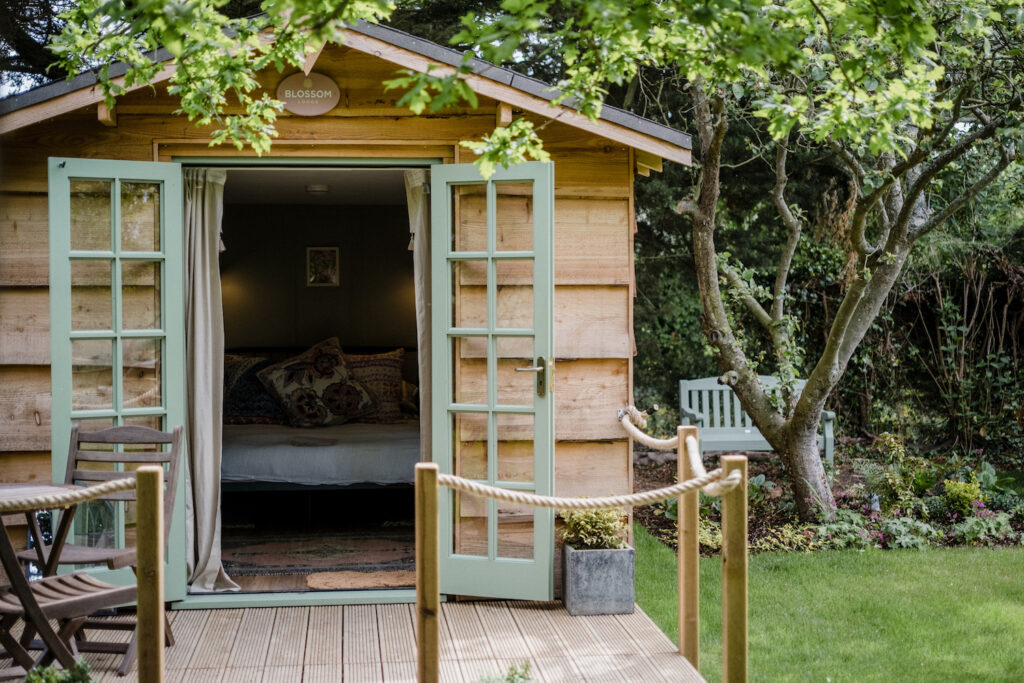 toad hall lodges suffolk - lodge outside