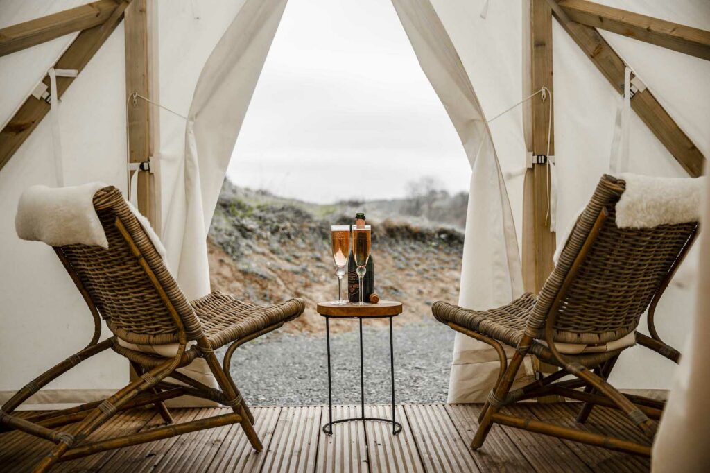harta-retreat-luxury-glamping-woolacombe:: tipi entrance