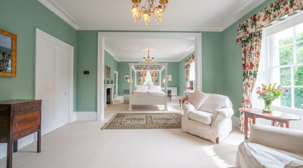 the suite pantybeiliau house B&B abergavenny
