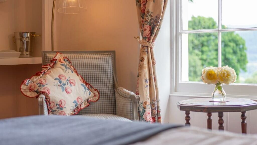 double ensuite pantybeiliau house B&B abergavenny