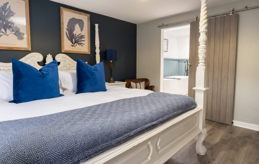 country-house-hotel-cornwall - bedroom