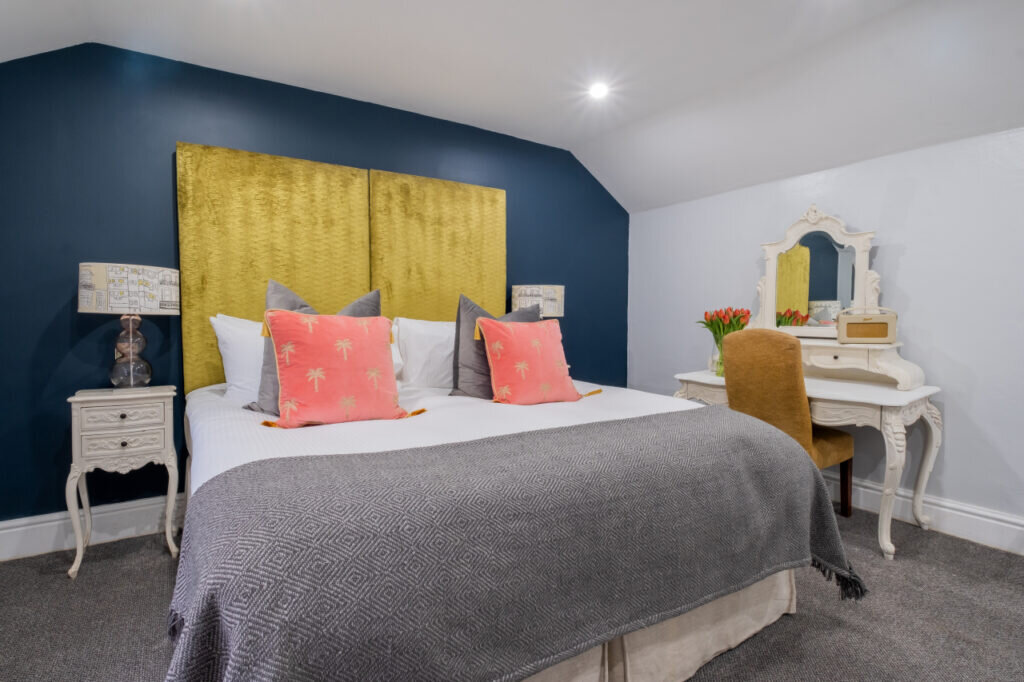 country-house-hotel-cornwall - bedroom