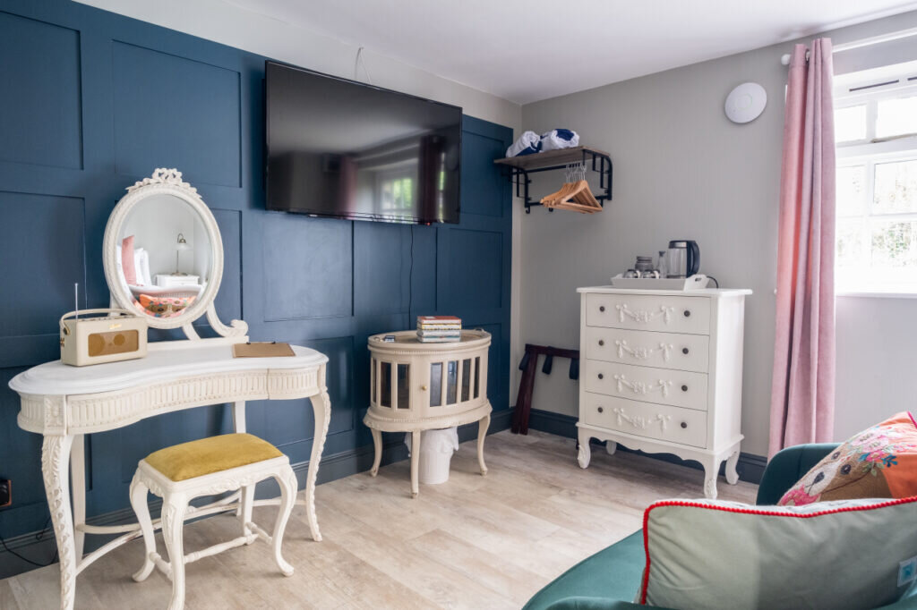 country-house-hotel-cornwall - bedroom