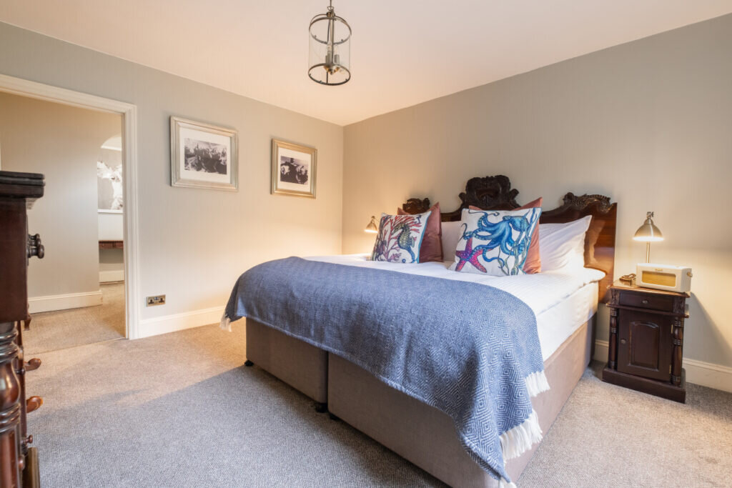 country-house-hotel-cornwall - bedroom