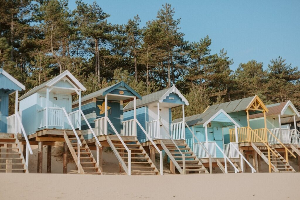 beach hut holidays - the happy huts in norfolk